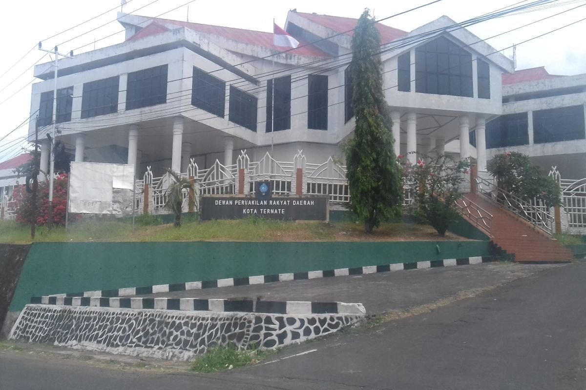 Demo di Depan KPK: SKAK Malut-Jakarta Desak Usut Tuntas Anggaran Perjadin DPRD Ternate yang Capai Rp26,3 Miliar
