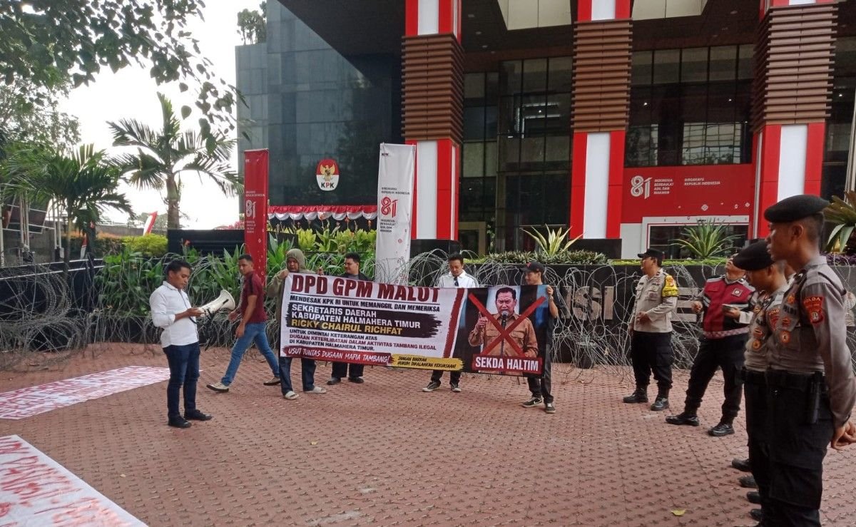 Gerakan Pemuda Marhaenis Malut Aksi di KPK: Sekda Haltim Diduga Terlibat Tambang Nikel Ilegal, Ada Bukti Rekaman dan Foto Transaksi